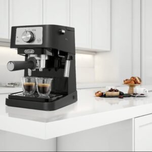de’longhi – stilosa 15 bar pump espresso machine ec260bk – black and stainless